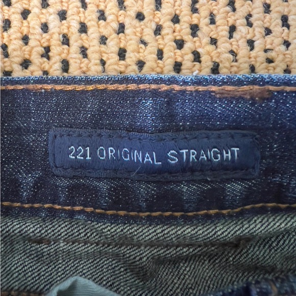 Lucky Brand Dark Wash Jeans - Picture 3 of 4